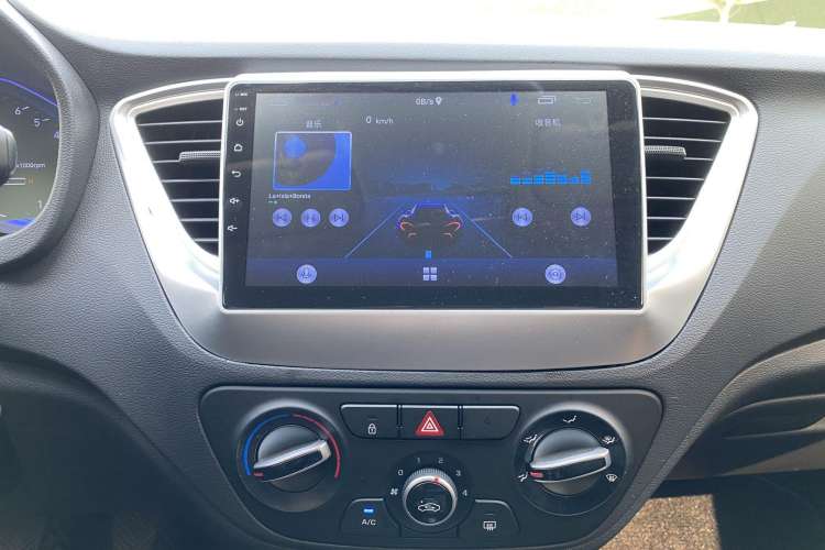 Used Hyundai Verna (new generation) 2020 1.4L Manual GLS Cool Edition Audio And AC Panel