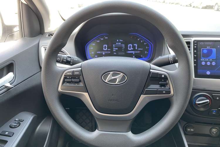 Used Hyundai Verna (new generation) 2020 1.4L Manual GLS Cool Edition Steering Wheel
