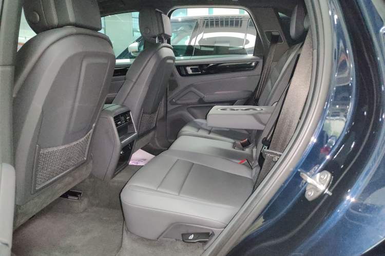 Used Porsche Cayenne E-Hybrid 2021 Cayenne E-Hybrid 2.0T