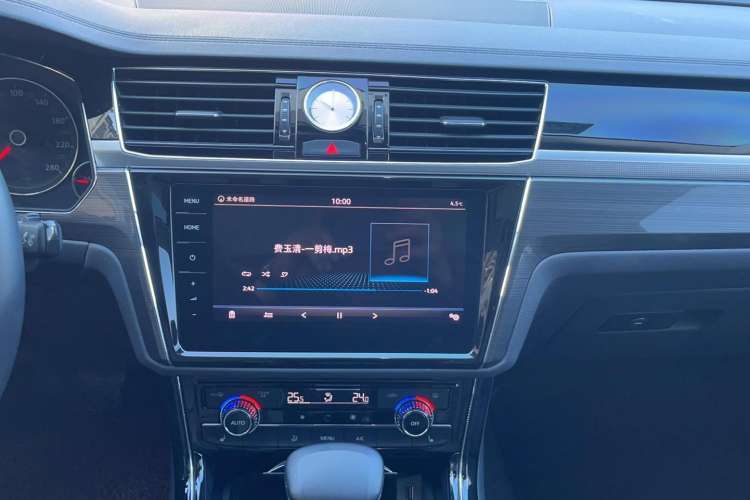 Used Volkswagen Phideon 2018 Revised Version 380TSI Two-Wheel Drive Business Edition
