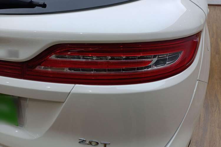 Used Lincoln MKC 2018 2.0T Two-Wheel Drive Deluxe Edition
