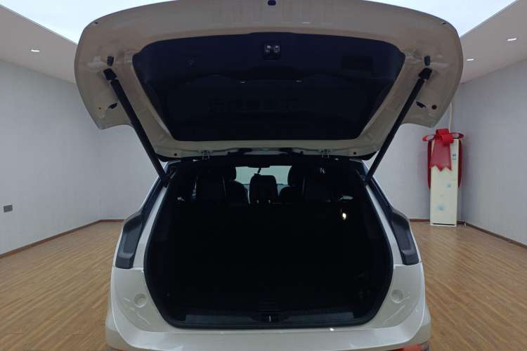 Used Lincoln MKC 2018 2.0T Two-Wheel Drive Deluxe Edition
