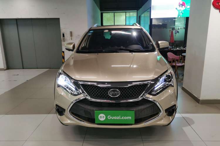 Used BYD Tang New Energy 2015 2.0T Four-Wheel-Drive Flagship Model Front