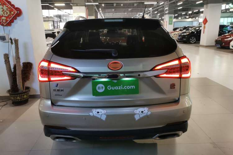 Used BYD Tang New Energy 2015 2.0T Four-Wheel-Drive Flagship Model Rear