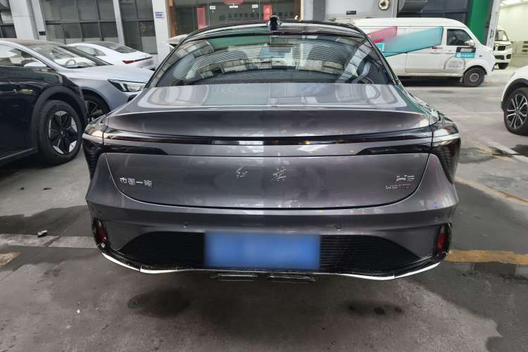 Used Hongqi H6 2023 2.0T Zhiyi Version
