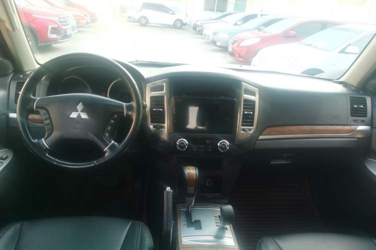 Used Mitsubishi Pajero 2019 3.0L Automatic Standard Edition