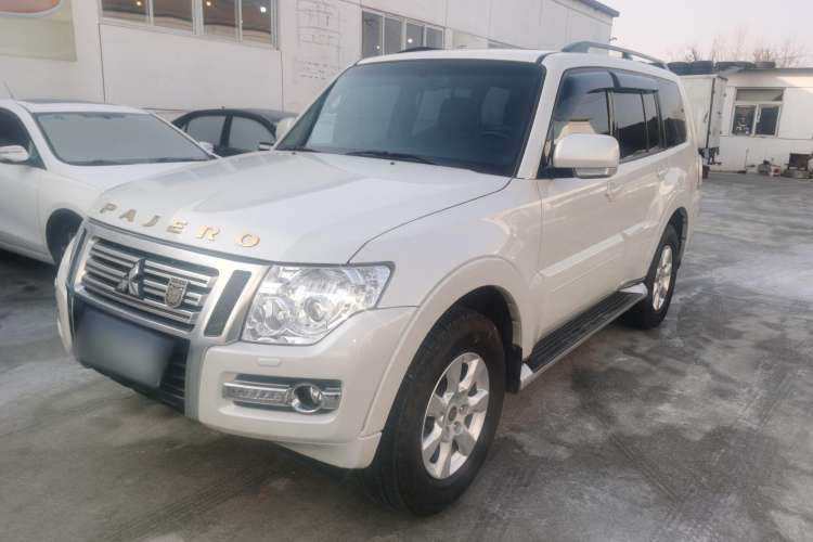 Used Mitsubishi Pajero 2019 3.0L Automatic Standard Edition