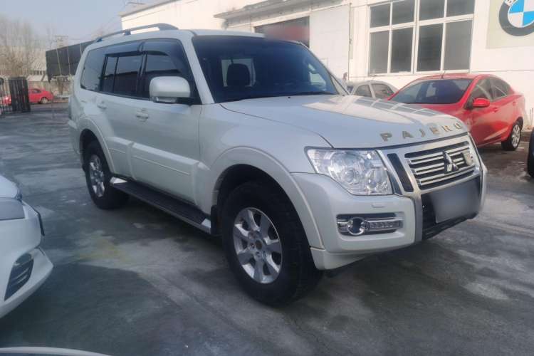 Used Mitsubishi Pajero 2019 3.0L Automatic Standard Edition