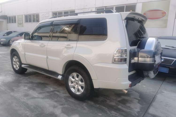 Used Mitsubishi Pajero 2019 3.0L Automatic Standard Edition