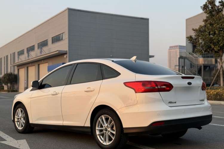 Used Ford Focus 2017 Sedan 1.6L Automatic Fashion Edition Smart Drive Version