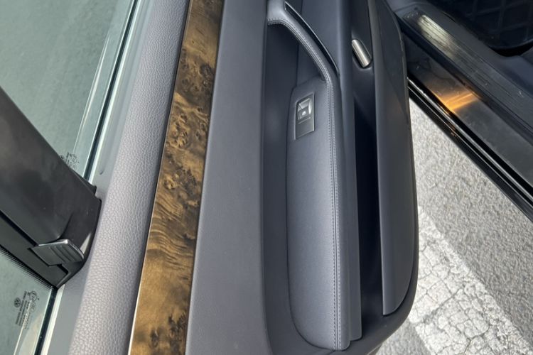 Used Volkswagen Phaeton 2012 3.0L Business Edition
