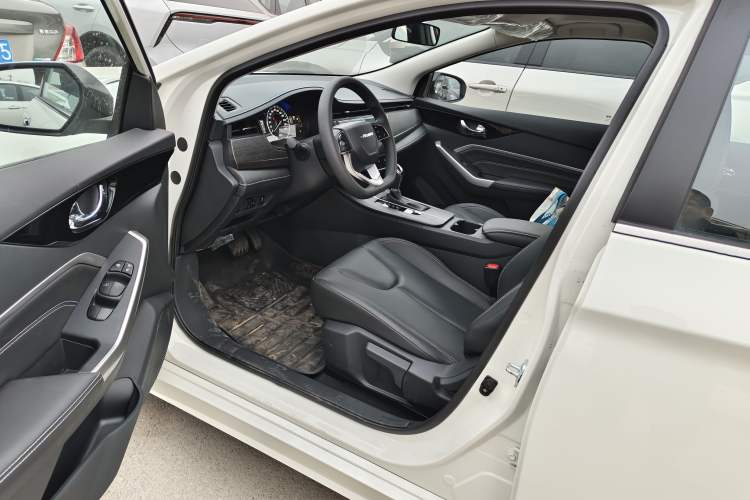 Used Venucia D60 2021 PLUS 1.6L XL CVT Yue Ling Edition