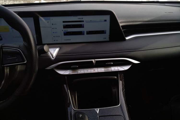 Used Venucia V 2021 260T Idol Edition Audio And AC Panel