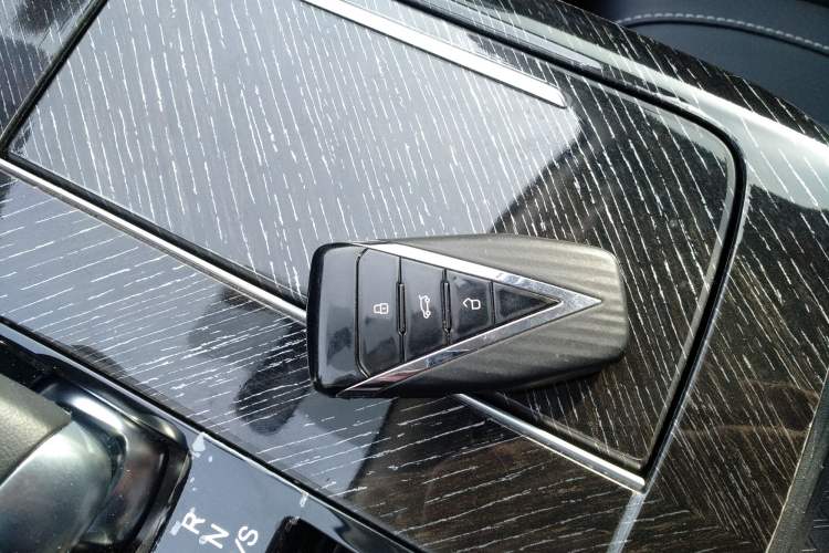 Used Venucia V 2021 260T Idol Edition Vehicle Key