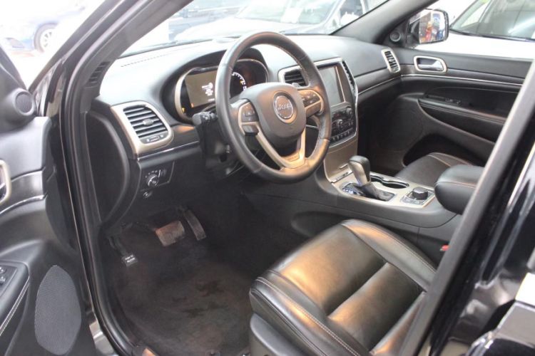 Used Jeep Grand Cherokee (Import) 2017 3.0L Comfort Navigation Edition
