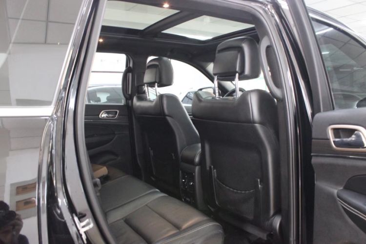 Used Jeep Grand Cherokee (Import) 2017 3.0L Comfort Navigation Edition
