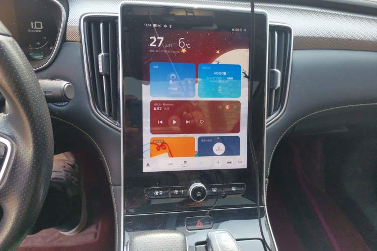 Used Roewe i6 MAX 2020 300TGI Automatic "Swell Cool Smart Drive" Edition
