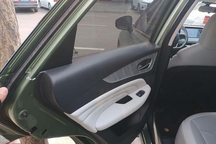 Used Venucia V DD-i 2023 110 km iE Version
