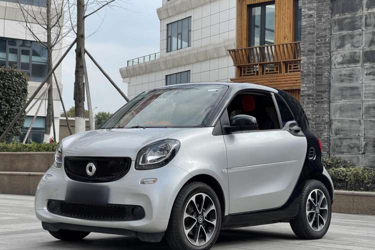 Used smart fortwo 2015 1.0L 52 kW Hardtop Passion Edition