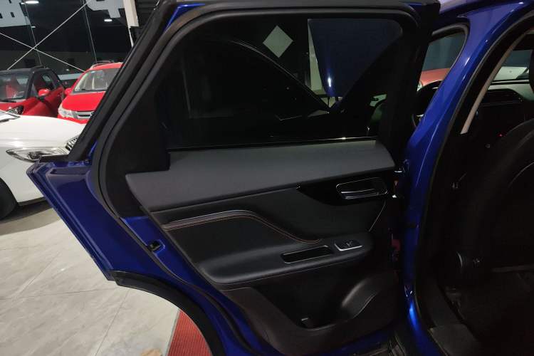 Used Jaguar F-PACE 2018 2.0T Four-Wheel Drive Urban Luxury Edition