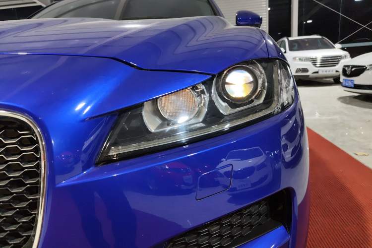 Used Jaguar F-PACE 2018 2.0T Four-Wheel Drive Urban Luxury Edition