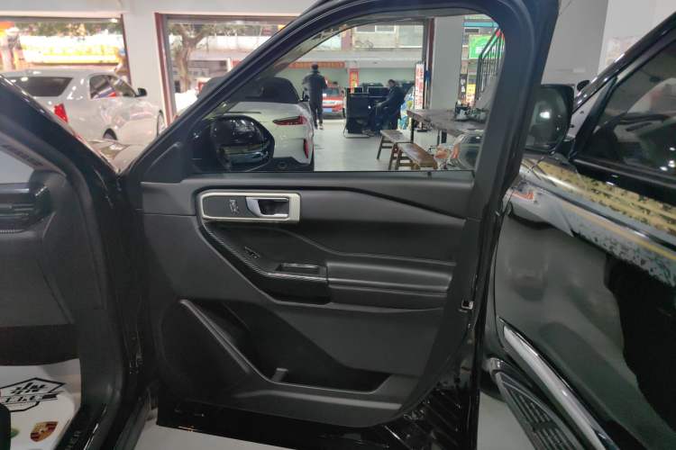 Used Ford Explorer 2020 EcoBoost 285 Rear-Drive Trend Edition 7-Seater
