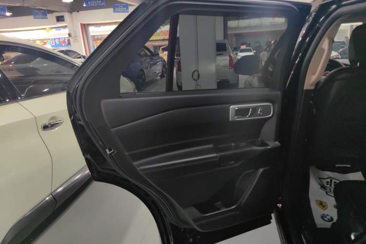 Used Ford Explorer 2020 EcoBoost 285 Rear-Drive Trend Edition 7-Seater
