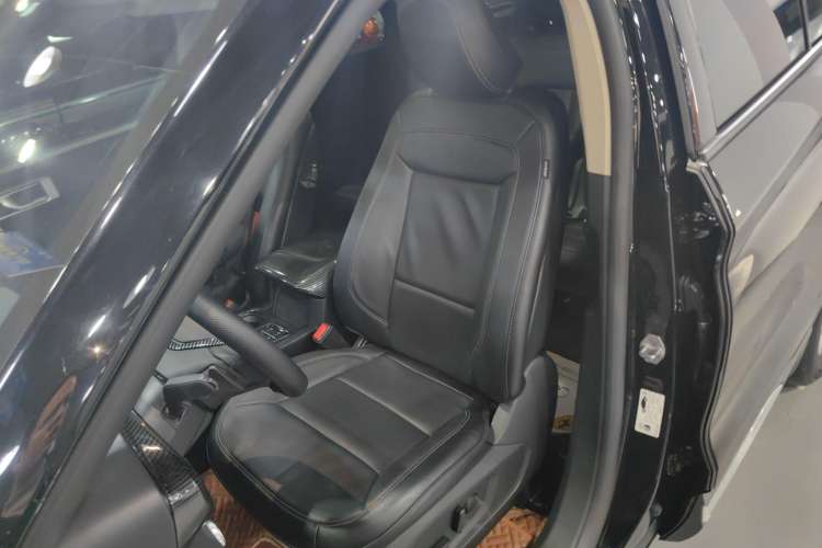 Used Ford Explorer 2020 EcoBoost 285 Rear-Drive Trend Edition 7-Seater

