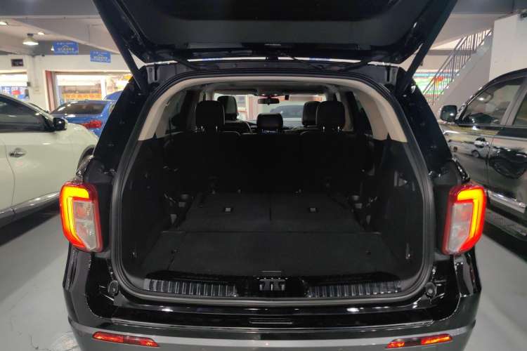Used Ford Explorer 2020 EcoBoost 285 Rear-Drive Trend Edition 7-Seater
