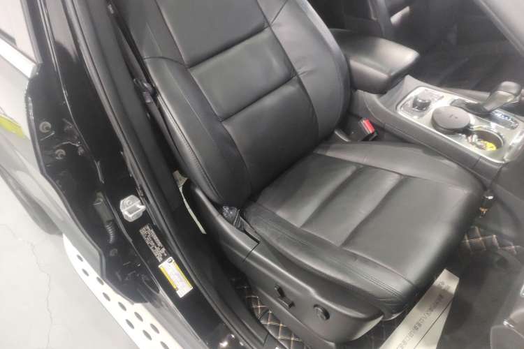 Used Jeep Grand Cherokee 2017 3.0L Comfort Navigation Edition
