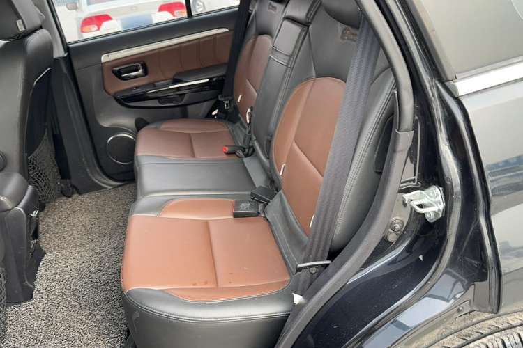 Used Haval H5 Classic 2016 Classic Edition 2.0T Manual Two-Wheel Drive Elite Model
