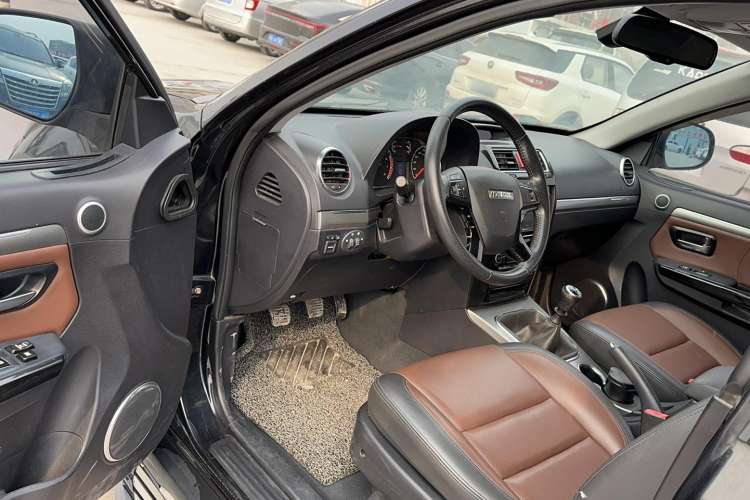 Used Haval H5 Classic 2016 Classic Edition 2.0T Manual Two-Wheel Drive Elite Model
