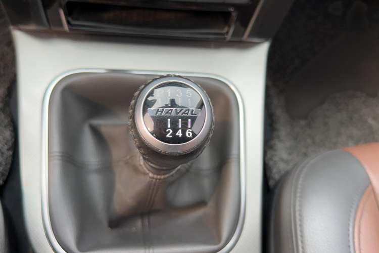 Used Haval H5 Classic 2016 Classic Edition 2.0T Manual Two-Wheel Drive Elite Model
