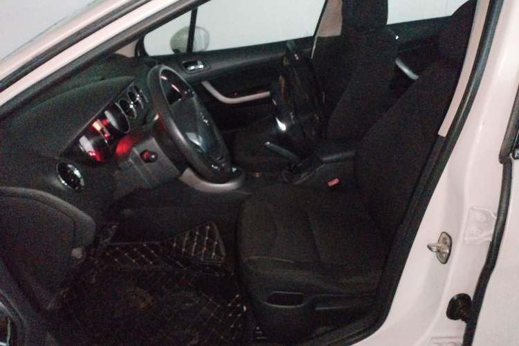 Used Peugeot 408 2013 2.0L Automatic Comfort Edition
