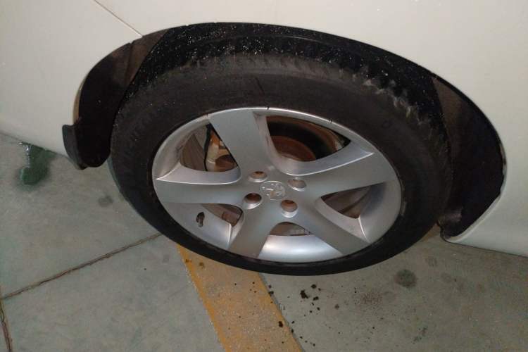 Used Peugeot 408 2013 2.0L Automatic Comfort Edition
