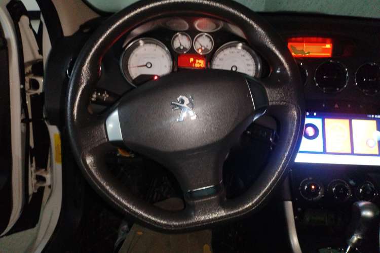 Used Peugeot 408 2013 2.0L Automatic Comfort Edition
