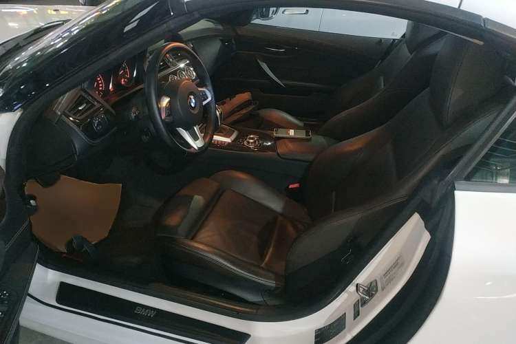 Used BMW Z4 2012 sDrive20i Luxury Model