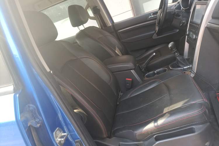 Used Huanghai N3 2017 2.5T Manual Two-Wheel Drive Sport Edition JE4D25Q5A