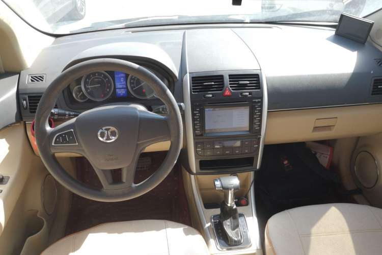 Used BAIC E Series 2012 Hatchback 1.5L Automatic Leshang Version
