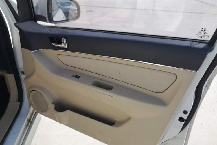 Used BAIC Senova D20 2015 Hatchback 1.5L Manual Lotte Edition
