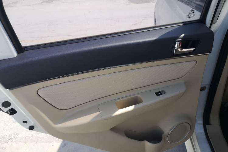 Used BAIC Senova D20 2015 Hatchback 1.5L Manual Lotte Edition
