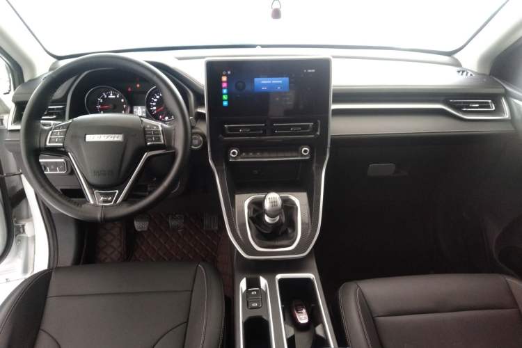 Used Haval M6 2021 PLUS 1.5T Manual Luxury Smart Connectivity Model