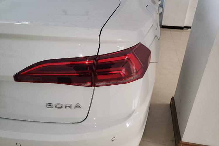Used Volkswagen Bora 2021 1.5L Automatic Fashionable Smart Connectivity Version