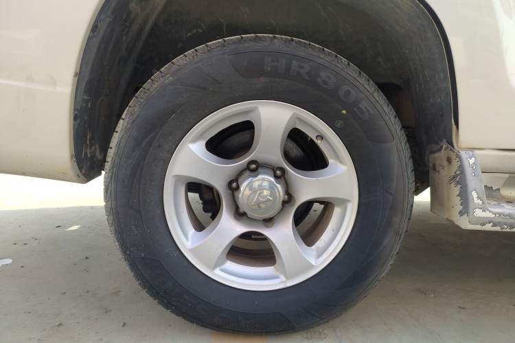 Used Leopaard CS6 2014 2.4L Two-Wheel Drive Comfort Version