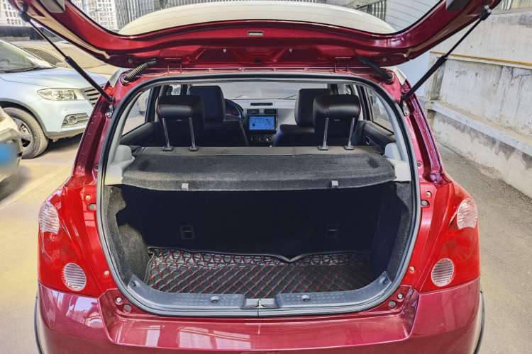 Used Suzuki Swift 2016 1.5L Automatic Fashionable Coolplay Edition
