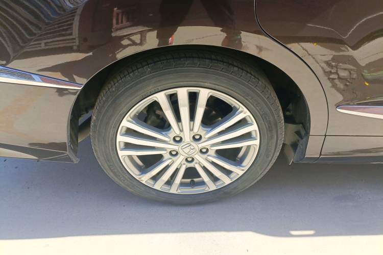 Used Honda Elysion 2016 2.4L Luxury Edition
