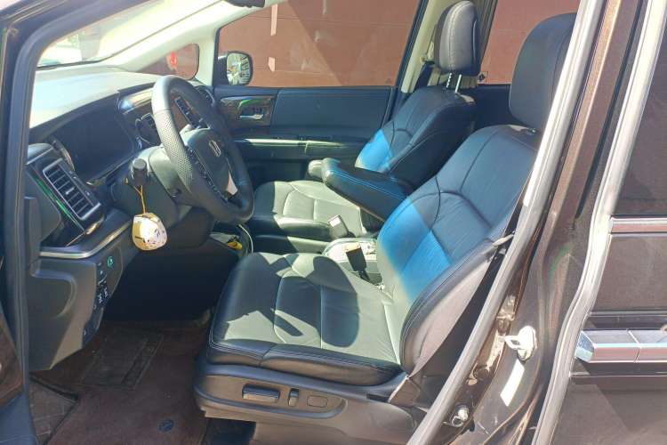 Used Honda Elysion 2016 2.4L Luxury Edition
