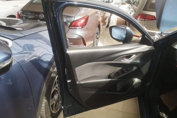 Used Mazda CX-3 2018 2.0L Automatic Luxury Version
