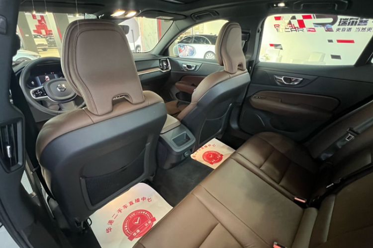 Used Volvo S60 2023 B4 Zhiyuan Luxury Edition