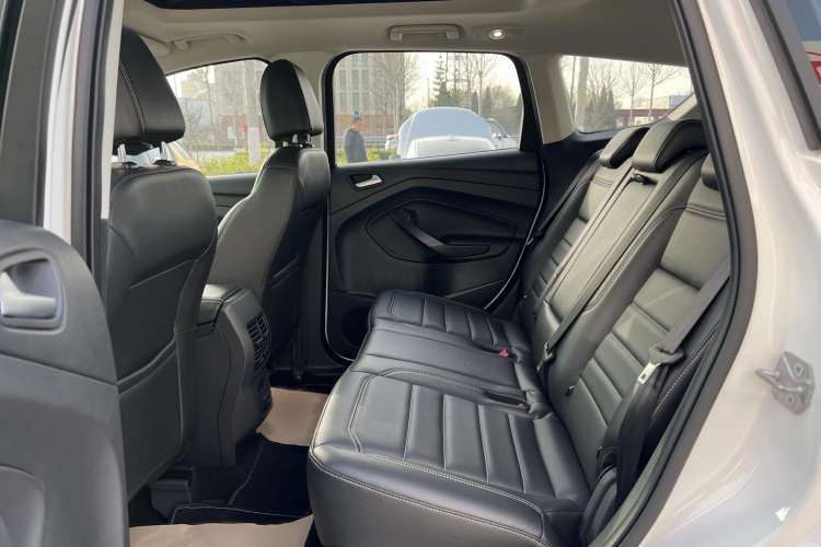 Used Ford Kuga 2019 EcoBoost 180 Two-Wheel-Drive Platinum Edition China VI Standard
